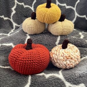 Crocheted  5 piece Pumpkins